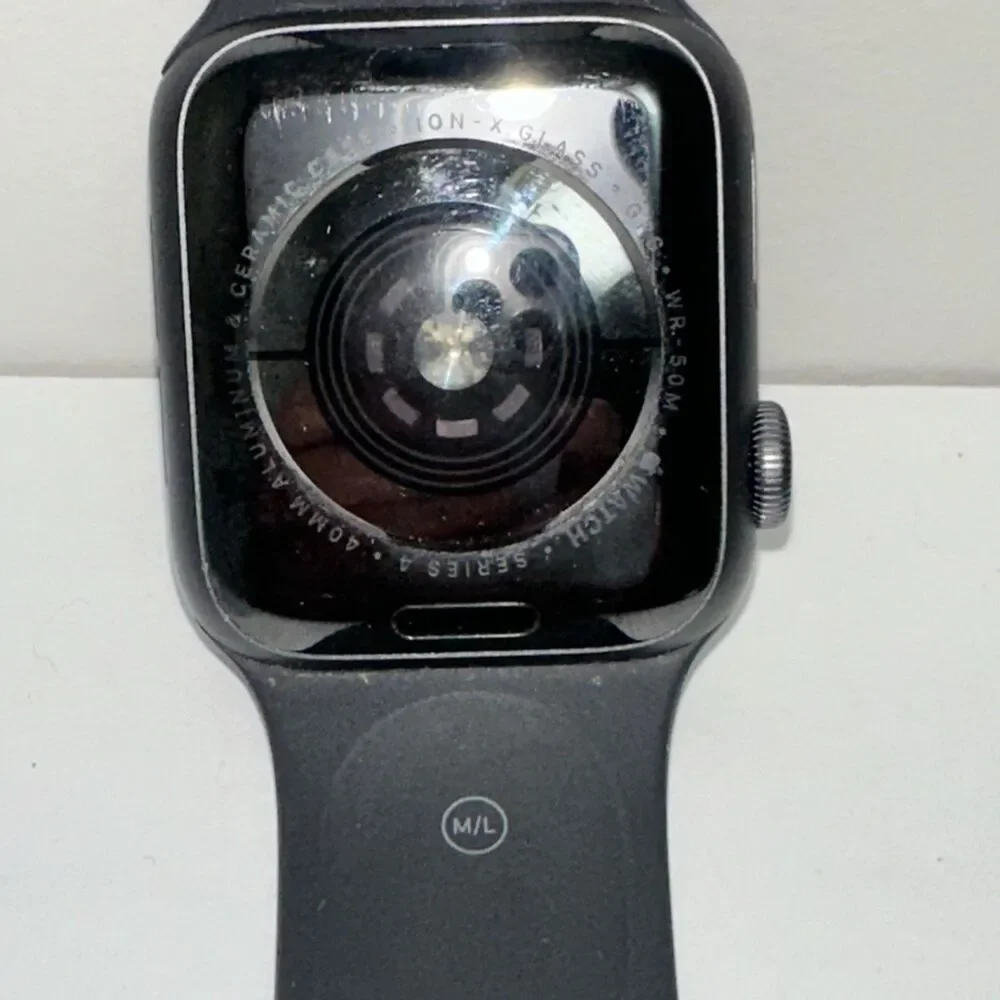 Apple Watch Series 4 GPS 40MM Space Gray Aluminum Case & 4 Bands, Nike, Sports
